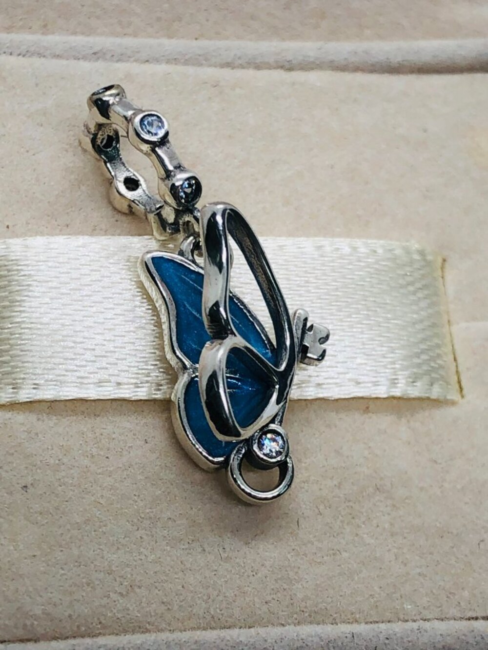 ✨🔥Pandora Winged Dangle Charm